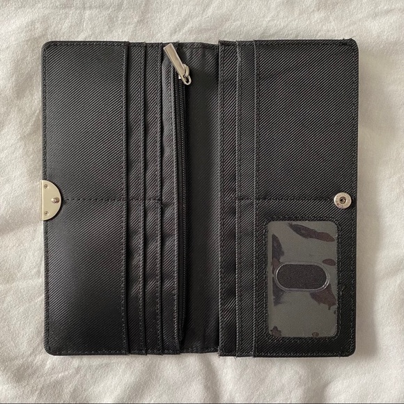 Minimalist Leather Wallet - Picture 3 of 3